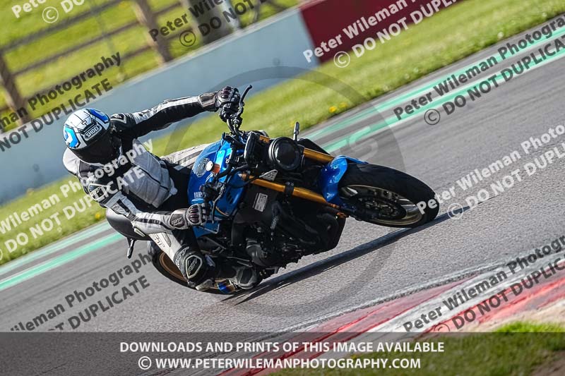 donington no limits trackday;donington park photographs;donington trackday photographs;no limits trackdays;peter wileman photography;trackday digital images;trackday photos